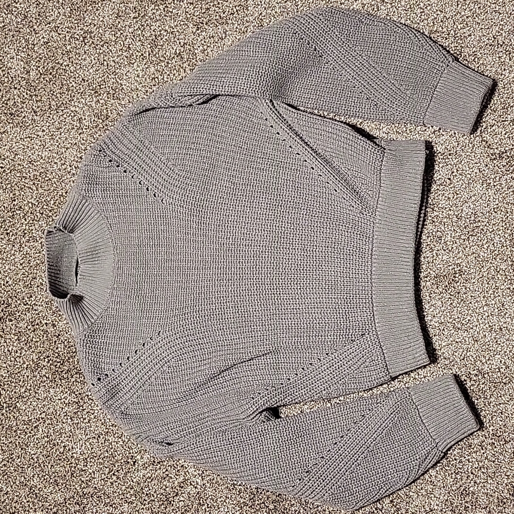 Forever 21 Open Back Sweater
